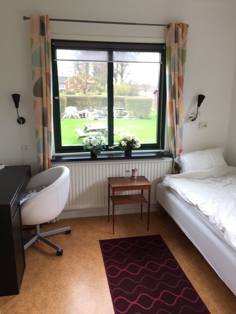 Bruksparkens Hostel Vellinge Exterior foto